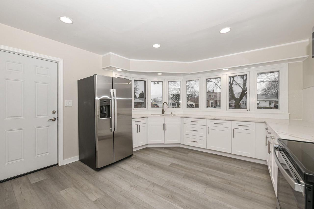 1919 Jerome BOULEVARD