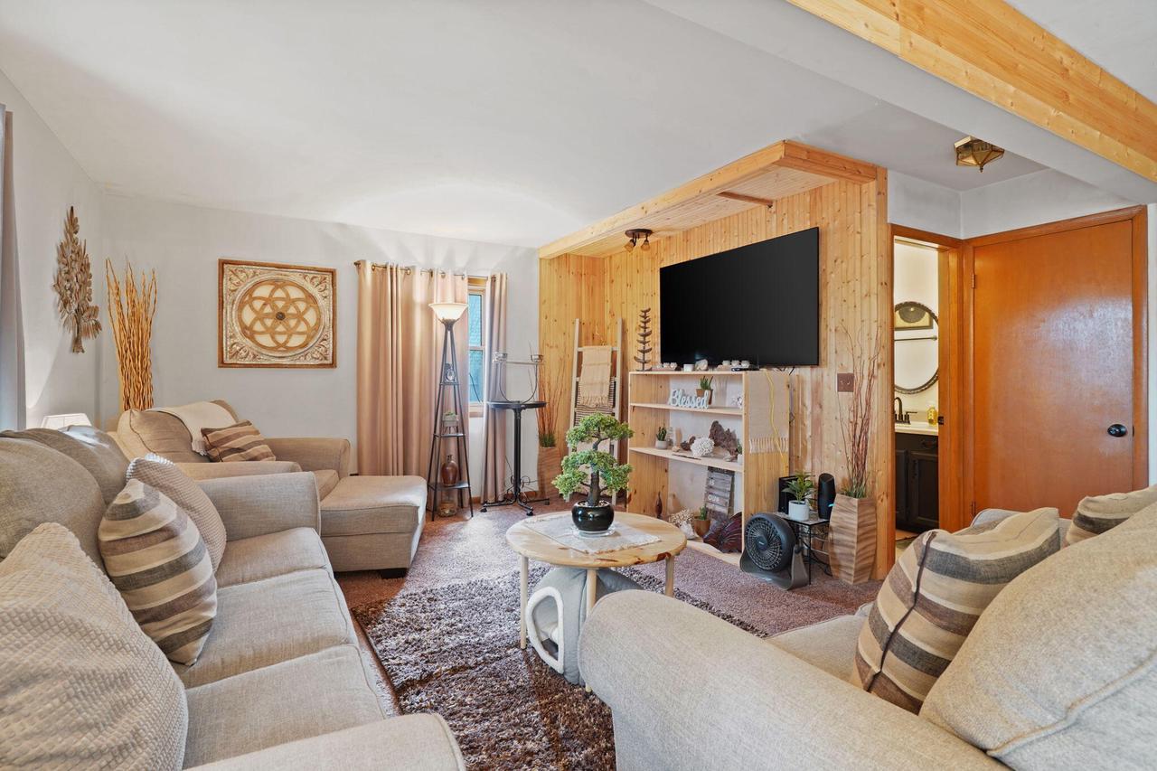 5419 Gallant Fox LANE