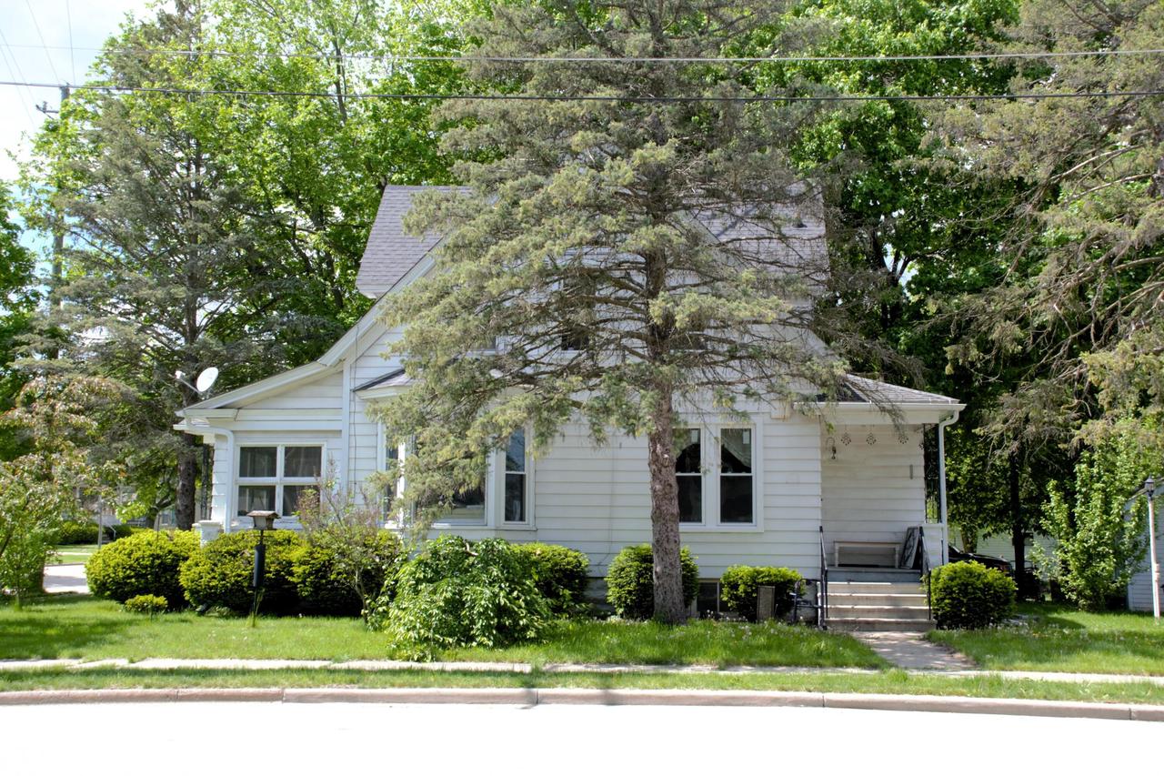 256 West Chestnut STREET