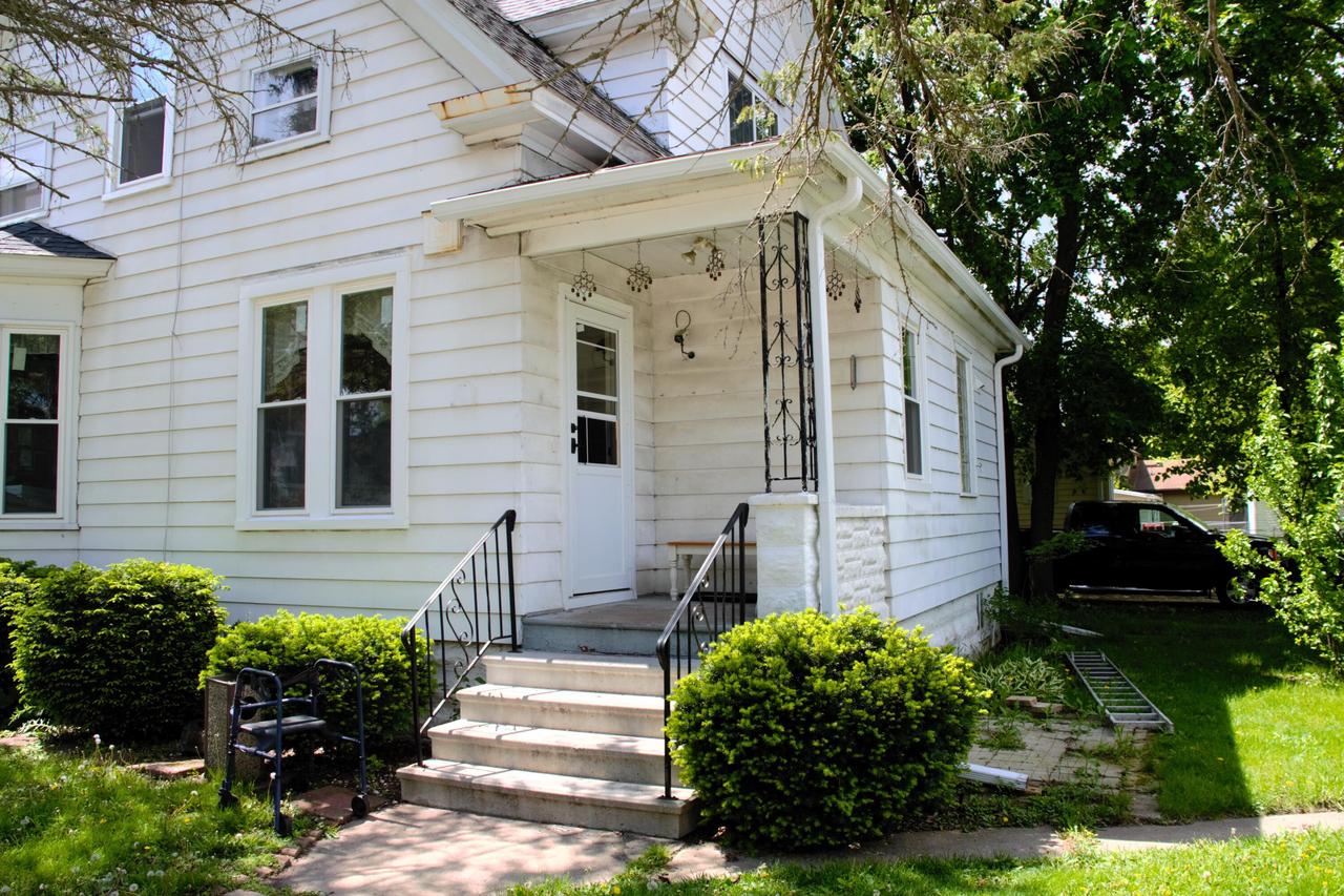 256 West Chestnut STREET