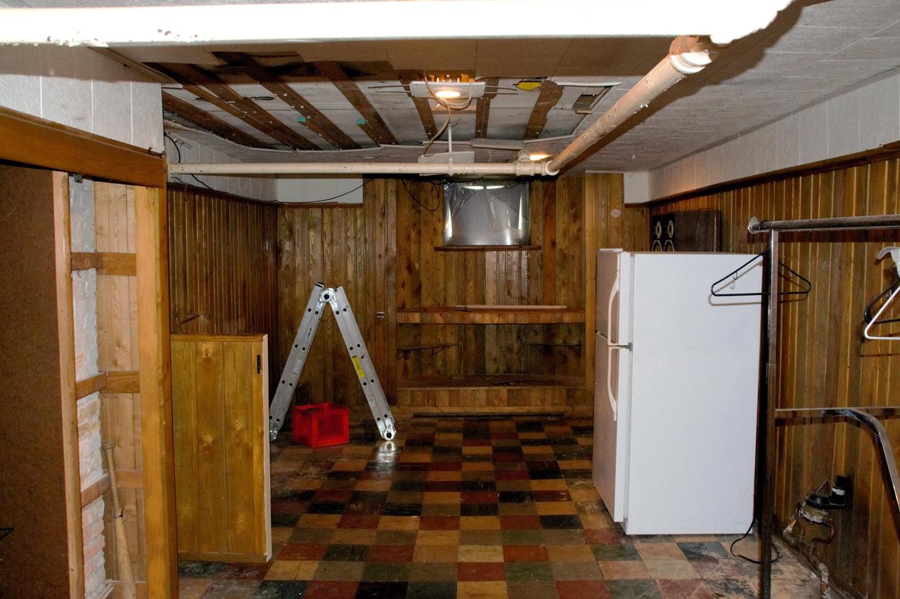 256 West Chestnut STREET