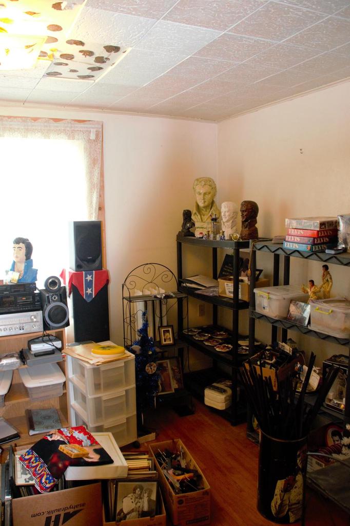 256 West Chestnut STREET