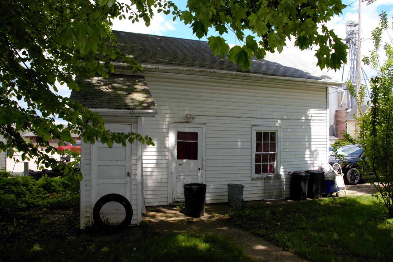 256 West Chestnut STREET