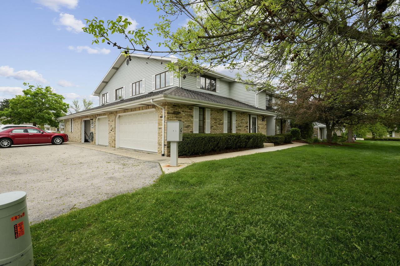 1430 Pheasant Run DRIVE 102