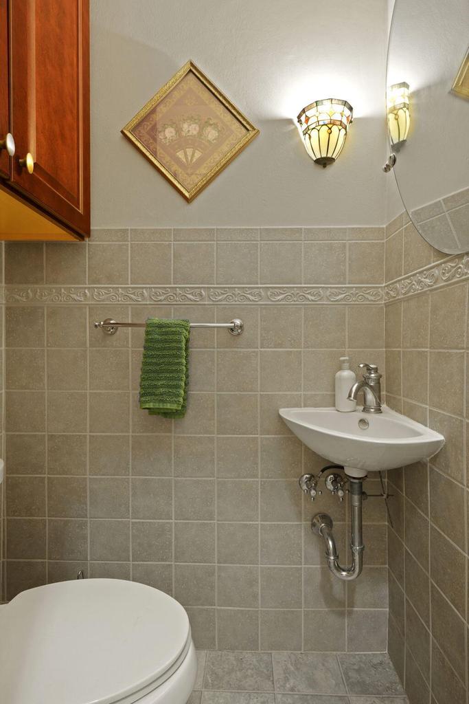 3005 North Main STREET