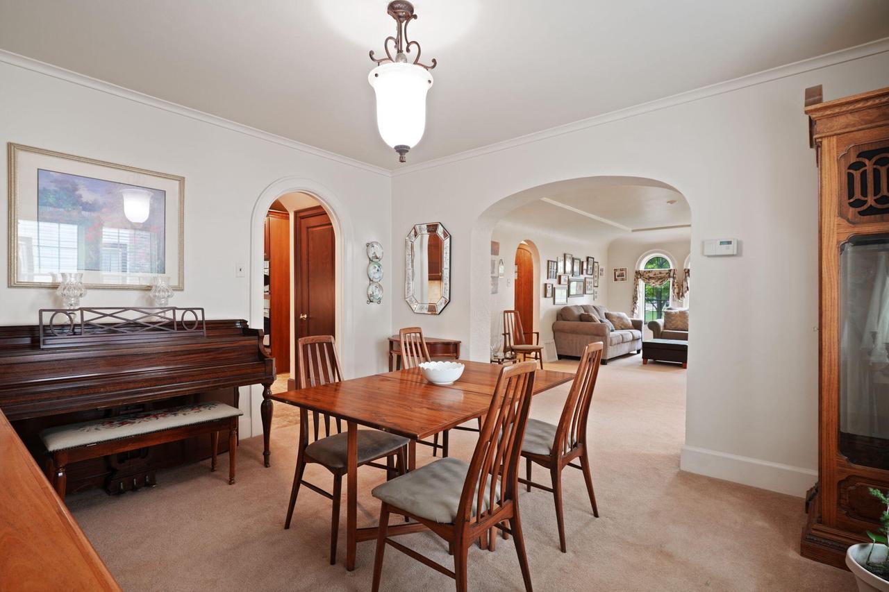 3005 North Main STREET