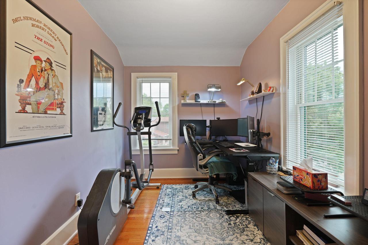 3005 North Main STREET