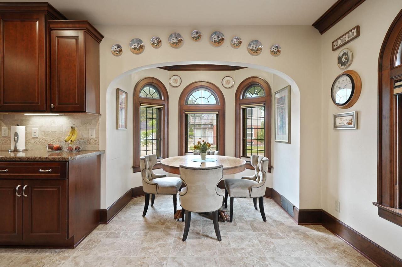 3005 North Main STREET