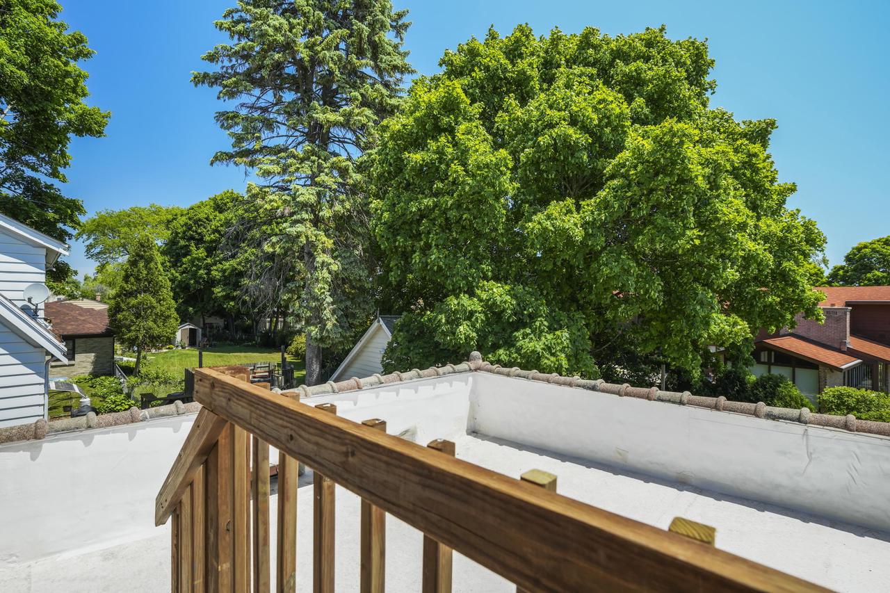 3005 North Main STREET