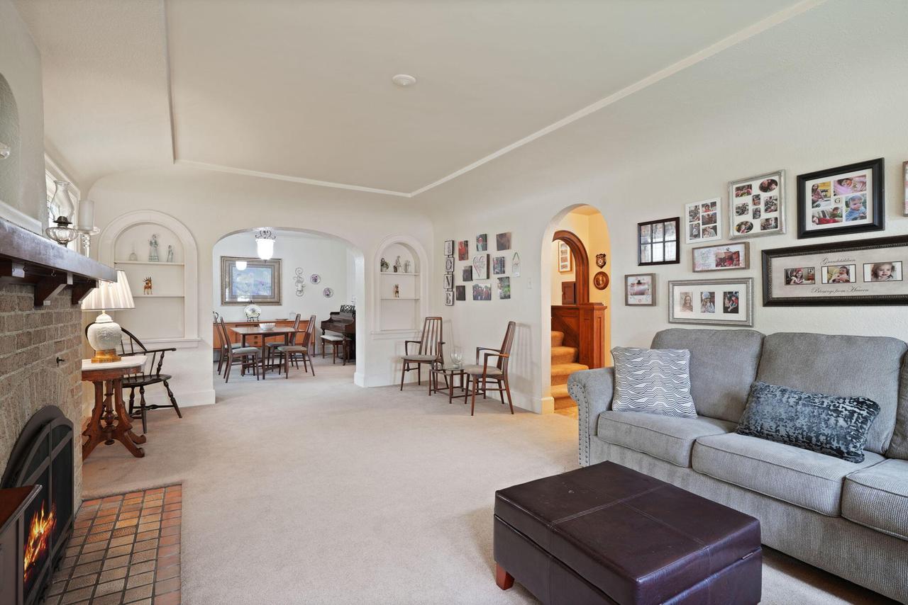 3005 North Main STREET