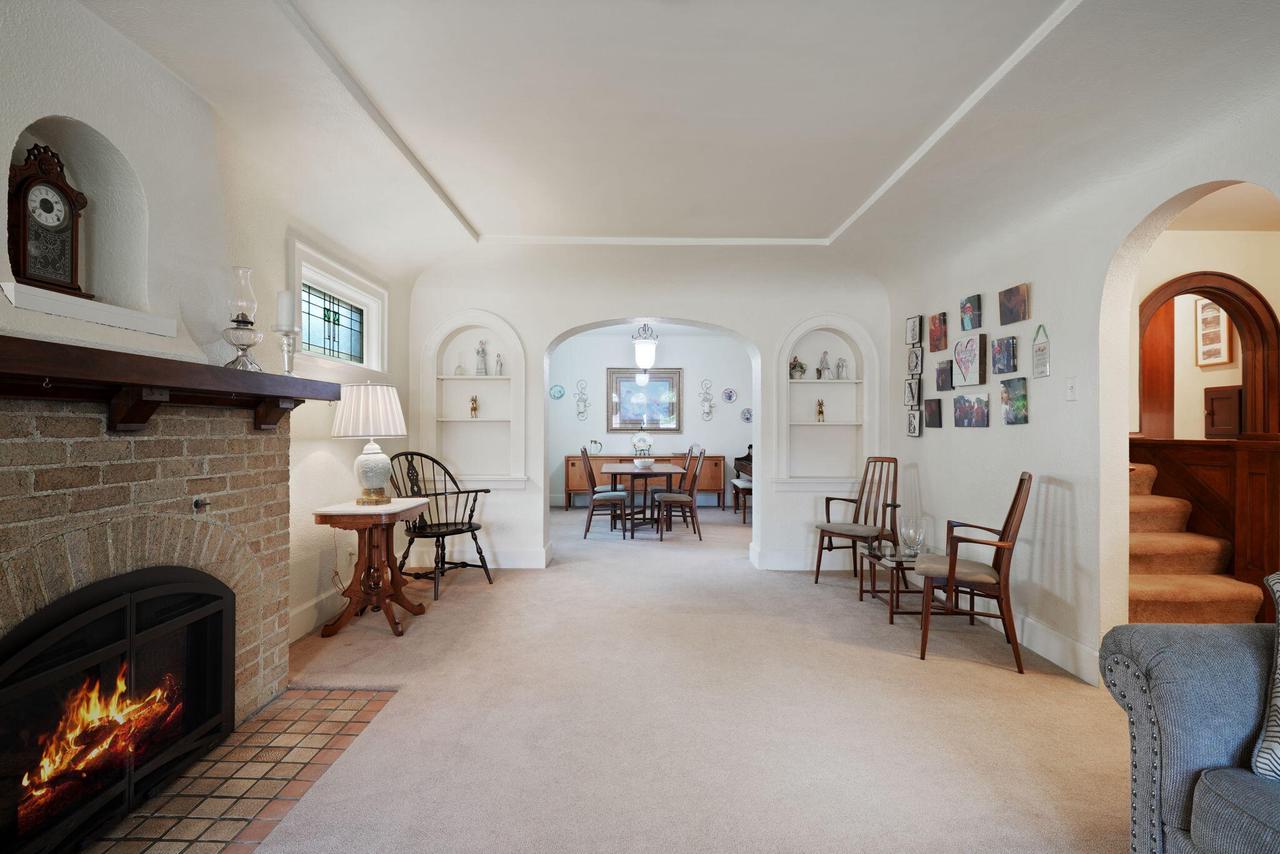 3005 North Main STREET