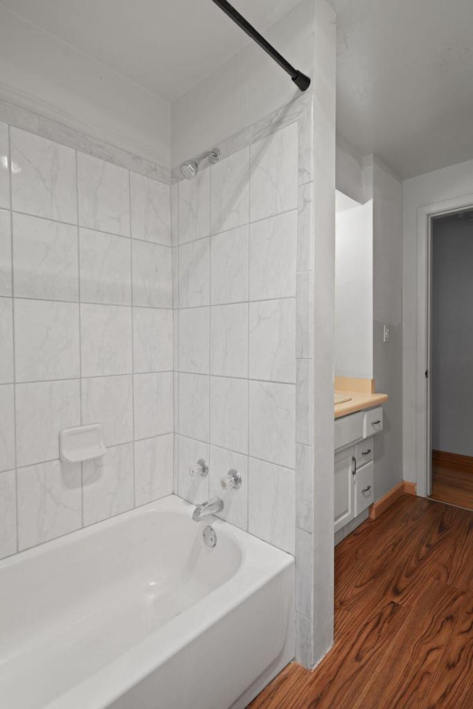 4617 Pierce BOULEVARD