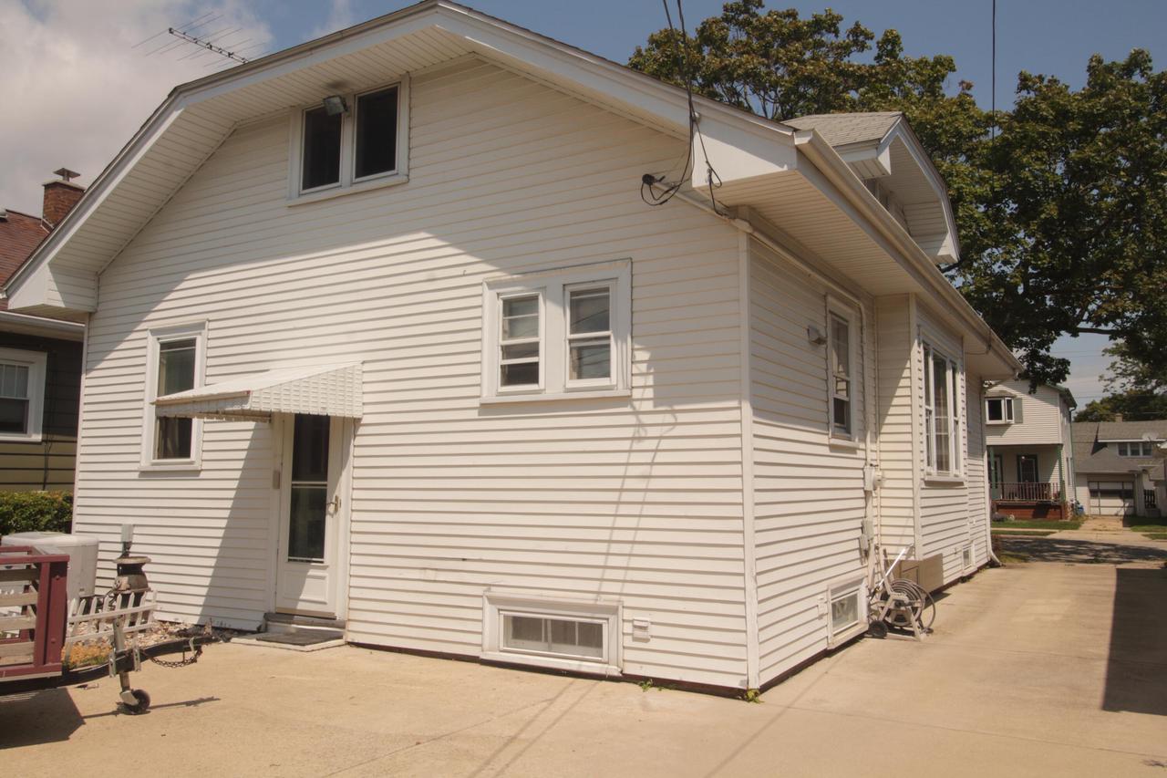 2905 Arlington AVENUE