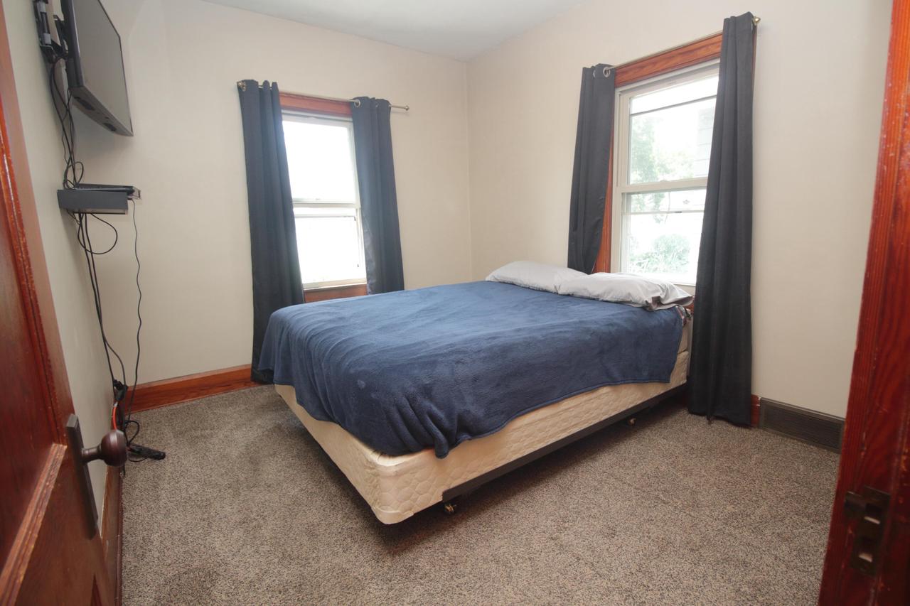 2905 Arlington AVENUE