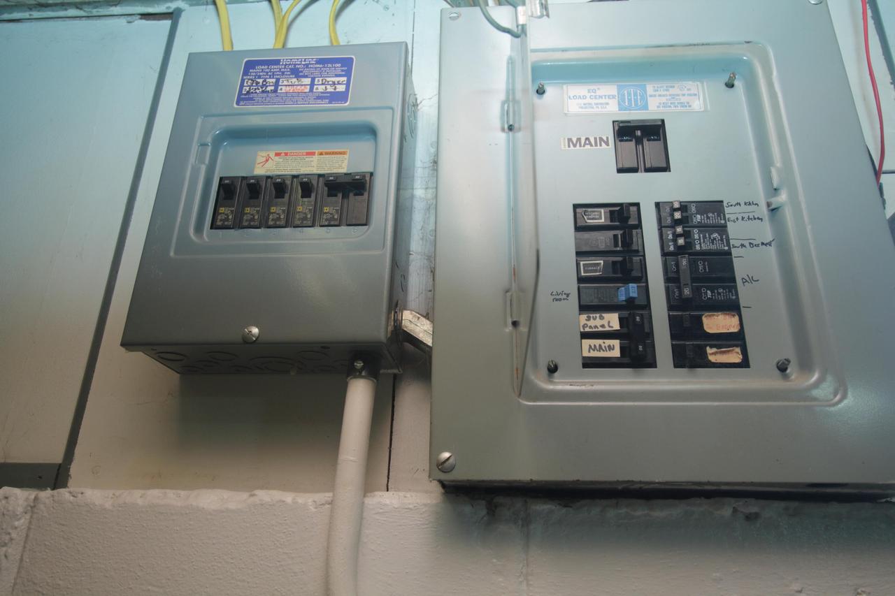 2905 Arlington AVENUE