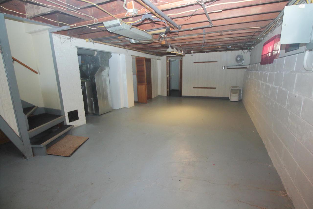 2905 Arlington AVENUE