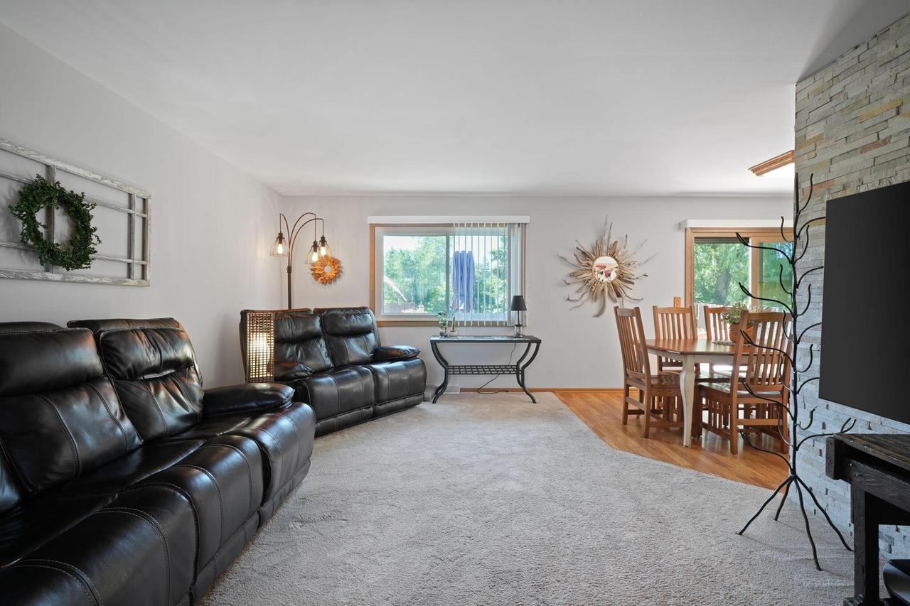 5803 Cambridge CIRCLE 6