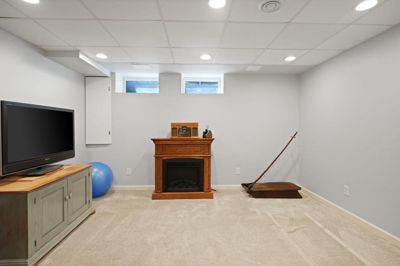 5803 Cambridge CIRCLE 6