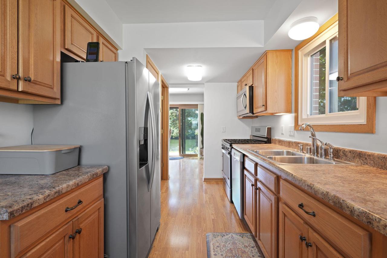 5803 Cambridge CIRCLE 6