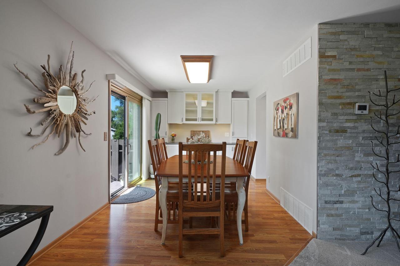 5803 Cambridge CIRCLE 6