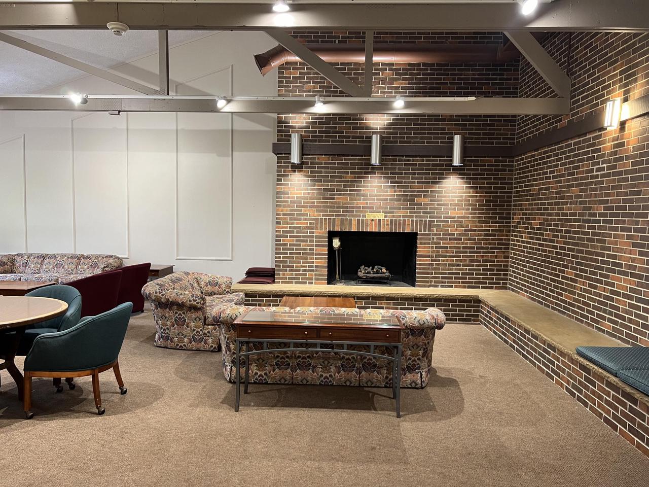 5803 Cambridge CIRCLE 6