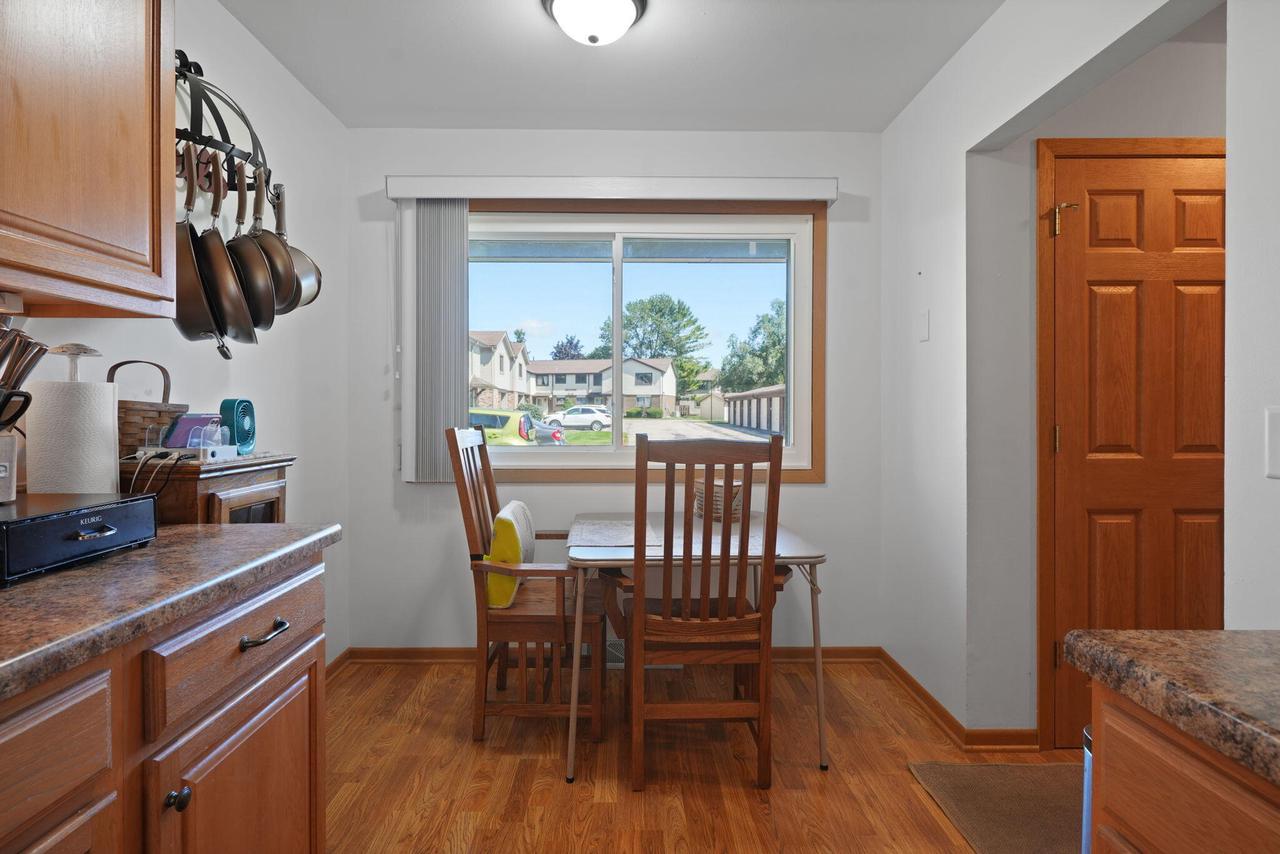 5803 Cambridge CIRCLE 6