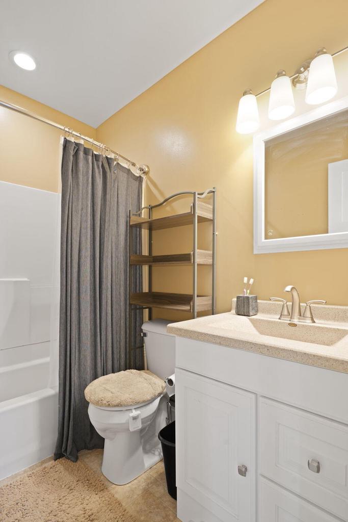 1429 Plainfield AVENUE