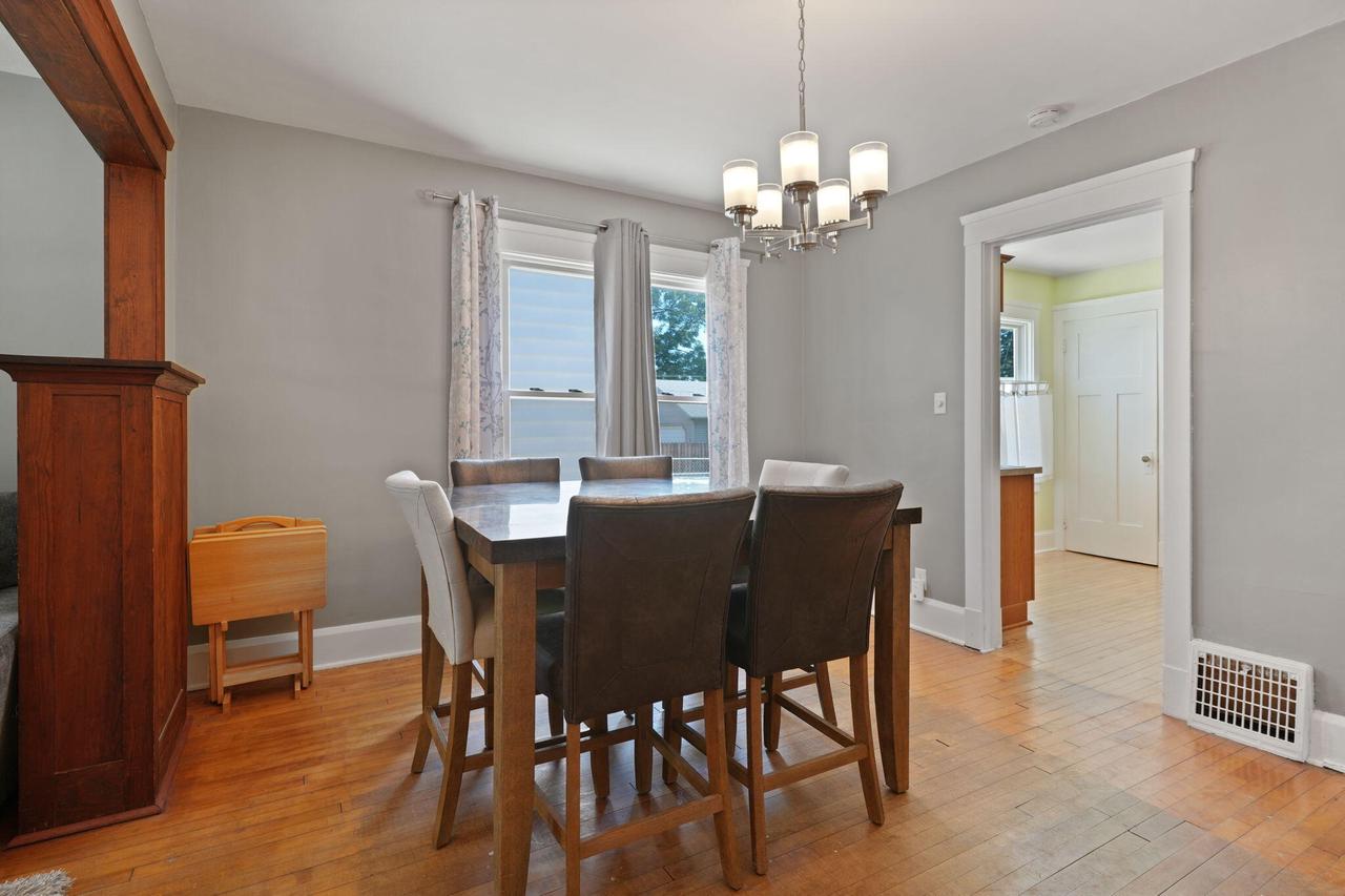 1429 Plainfield AVENUE