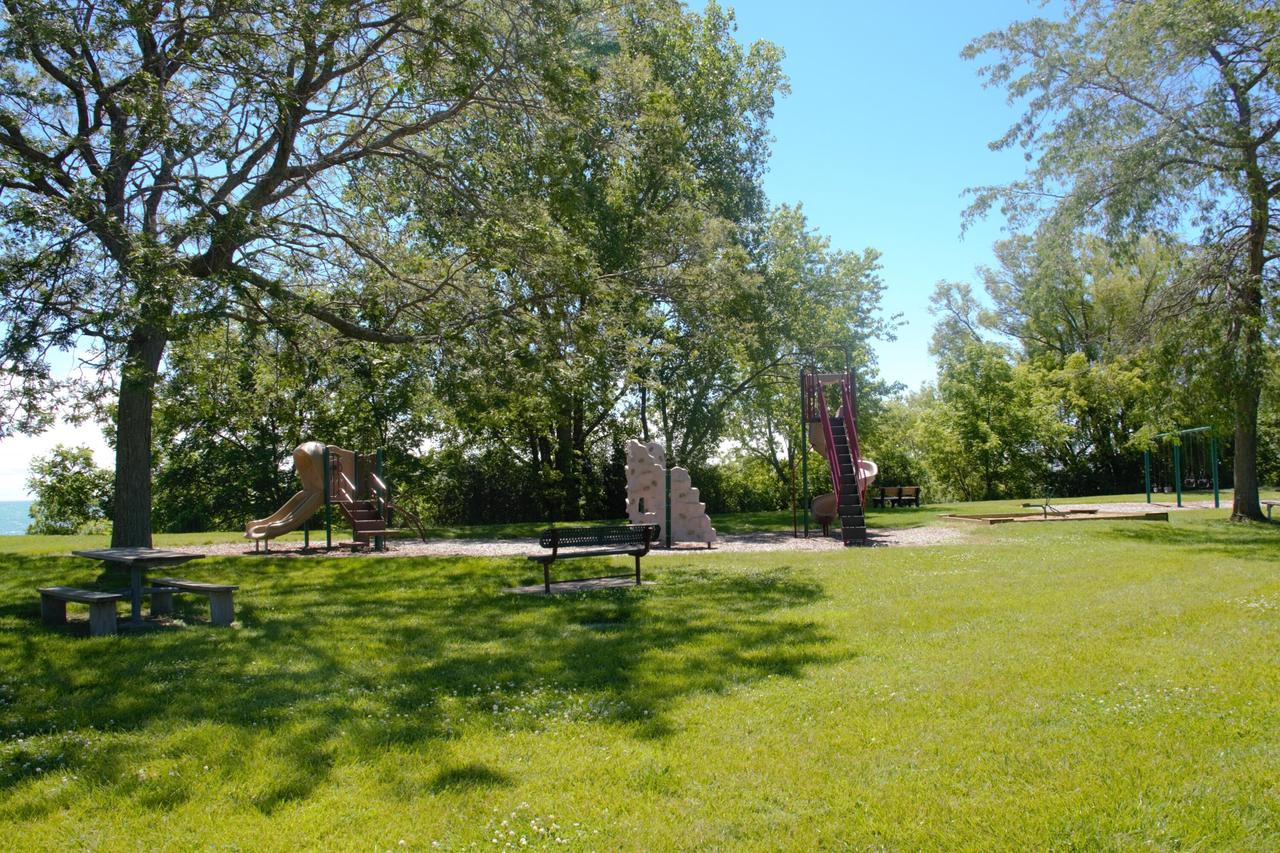 1429 Plainfield AVENUE