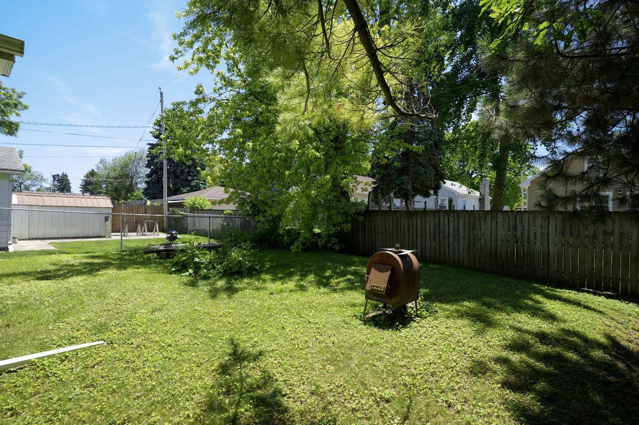 1429 Plainfield AVENUE