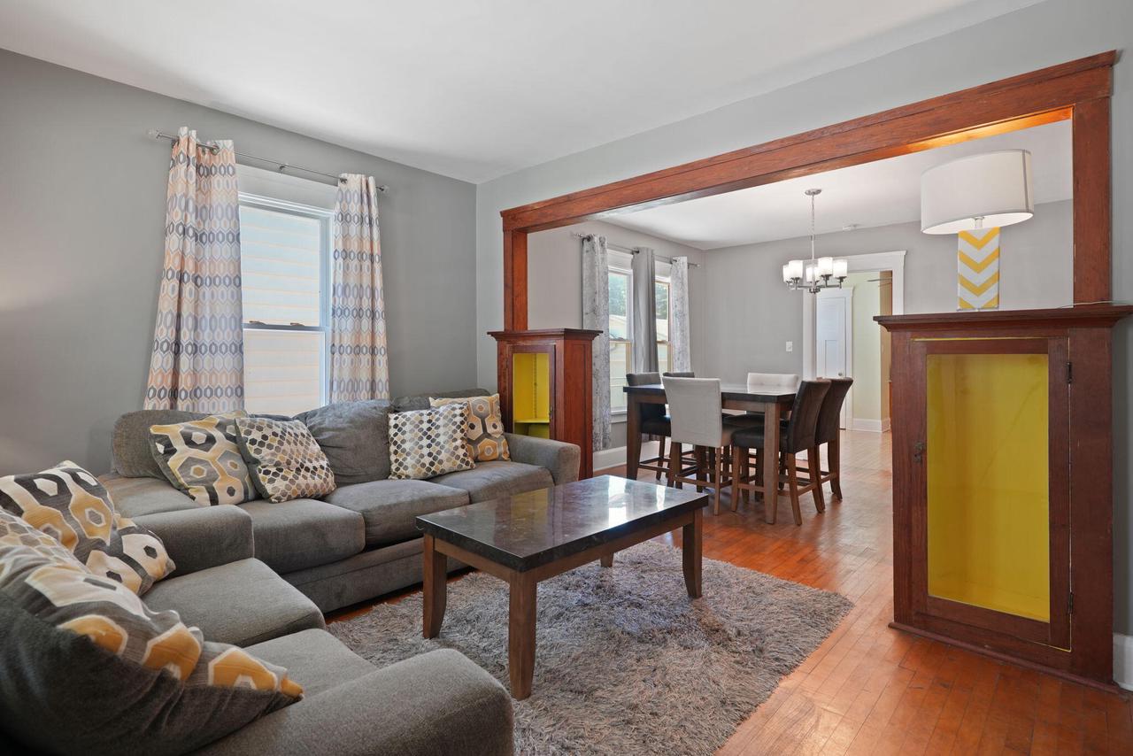 1429 Plainfield AVENUE