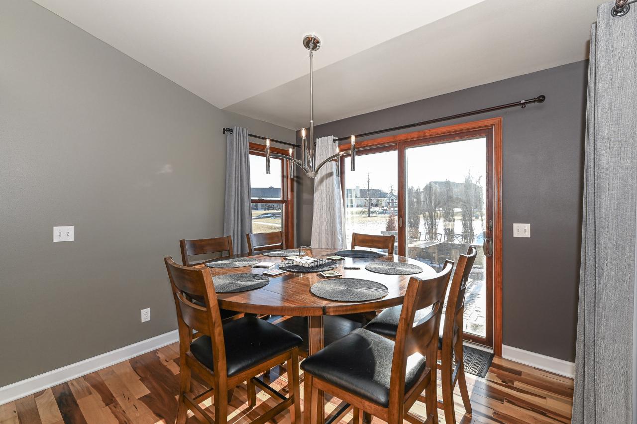 6459 Heritage AVENUE