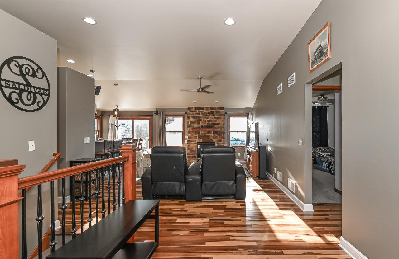 6459 Heritage AVENUE