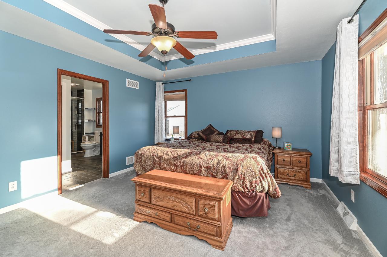 6459 Heritage AVENUE