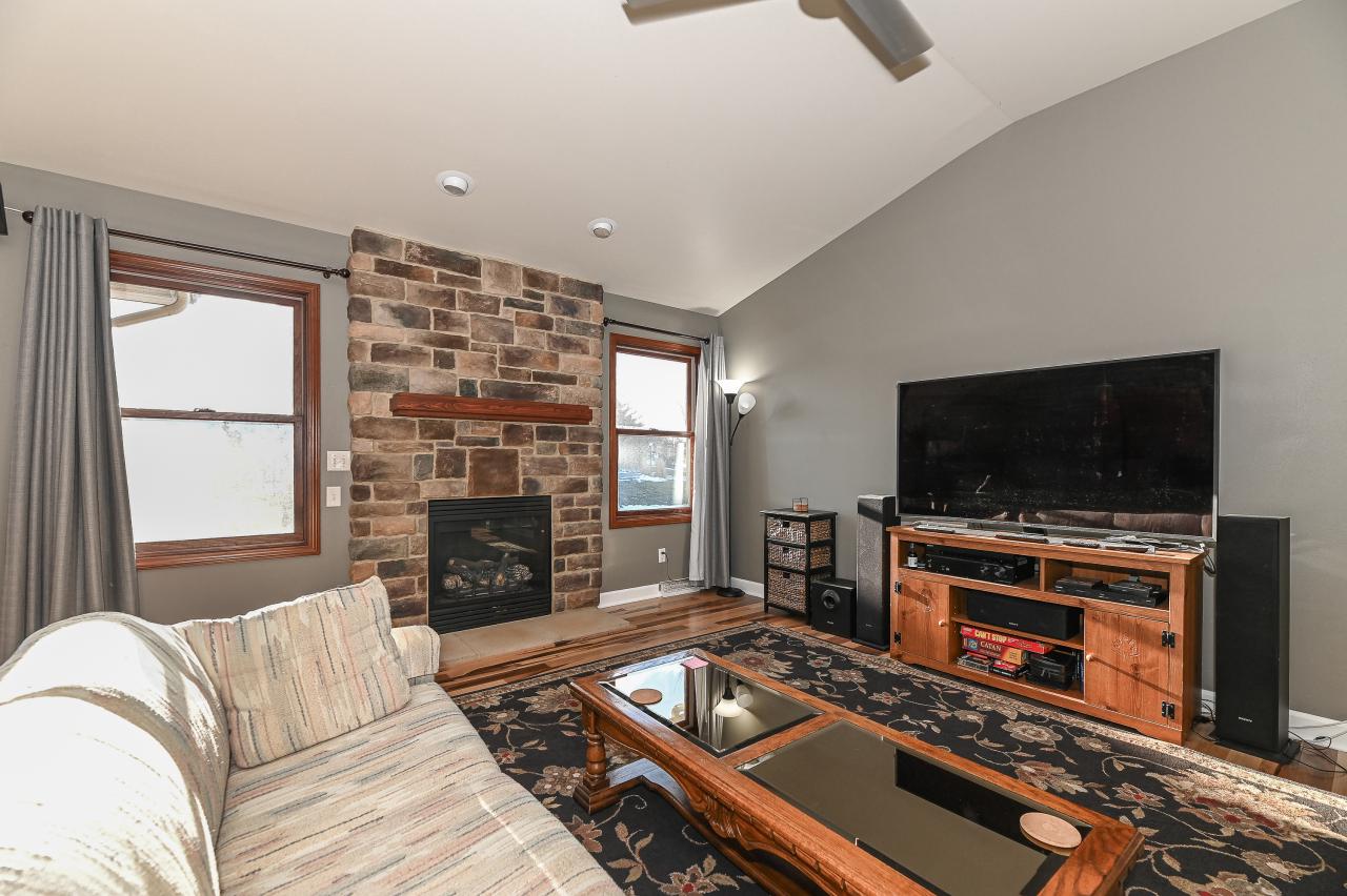 6459 Heritage AVENUE