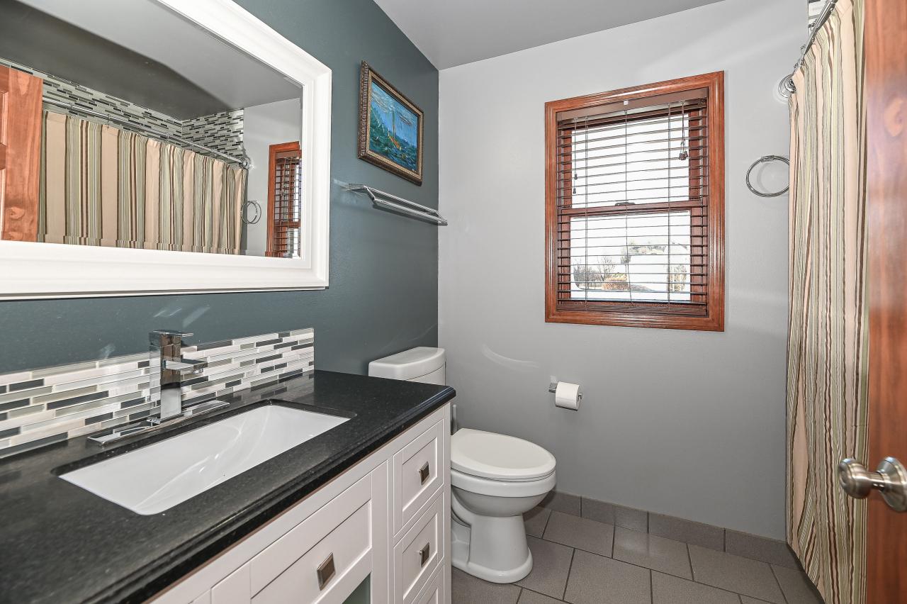 6459 Heritage AVENUE