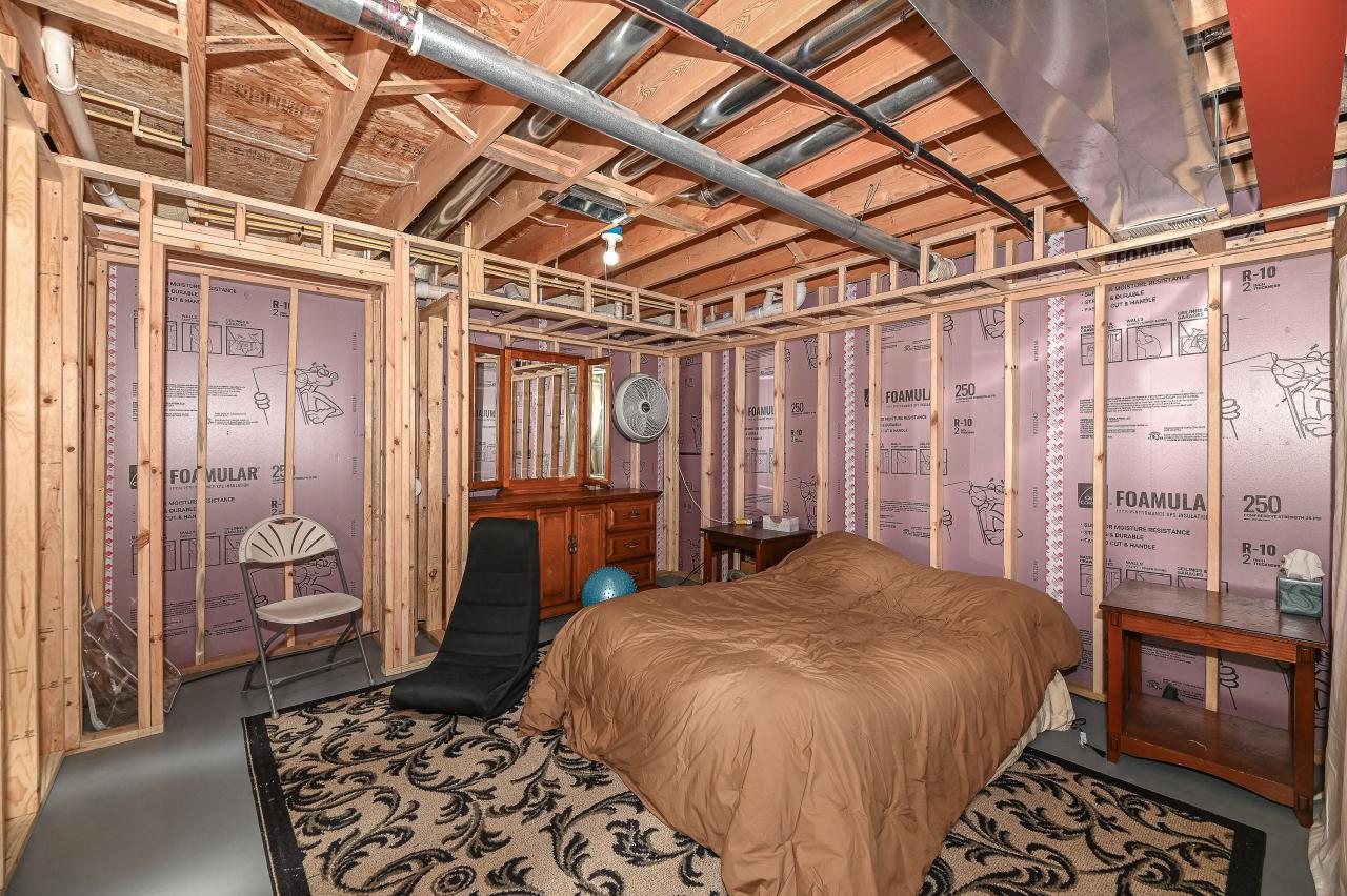 6459 Heritage AVENUE