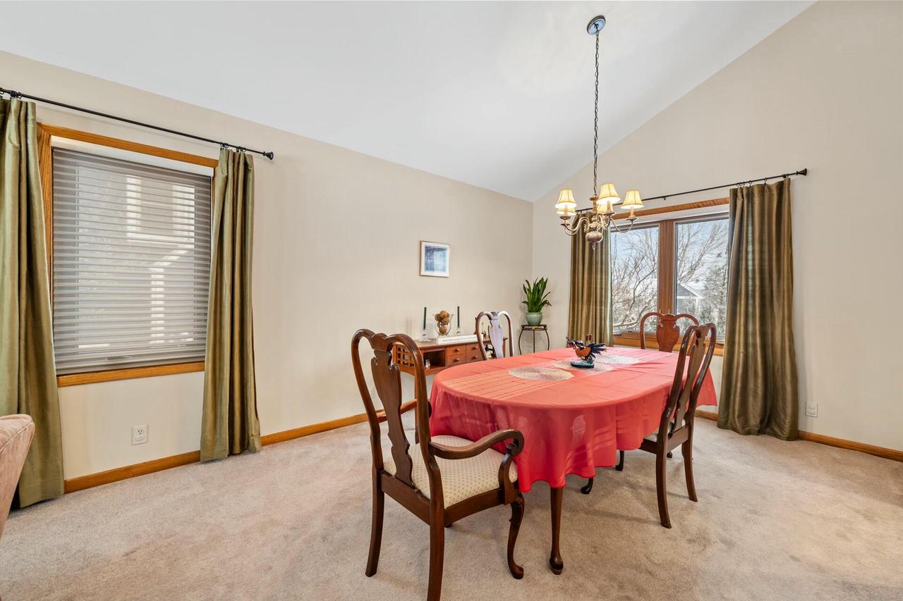 6811 South Juliana DRIVE