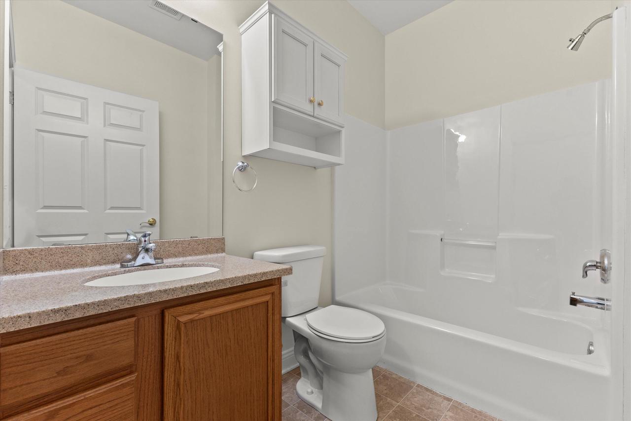 1058 Stratford COURT 202