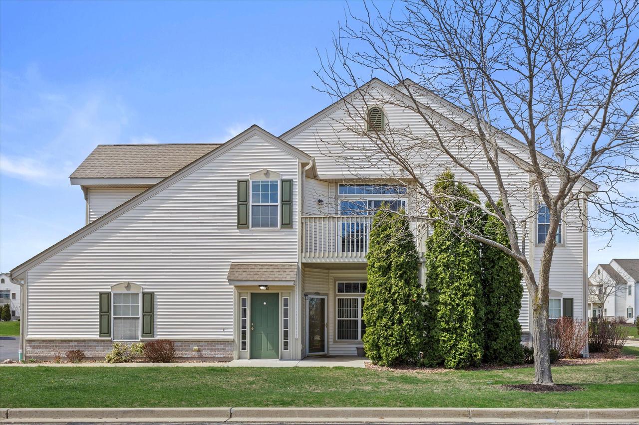 1058 Stratford COURT 202