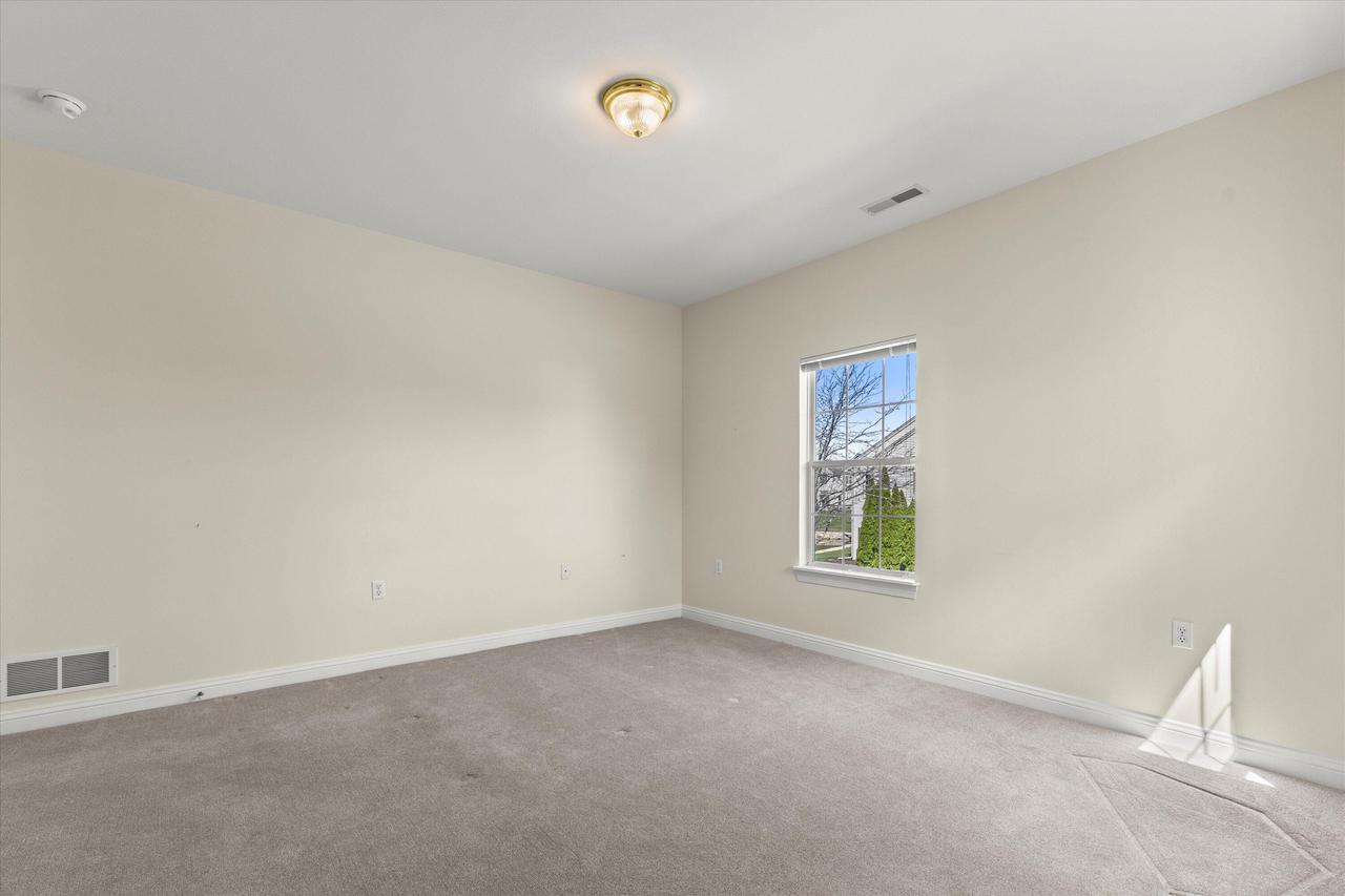 1058 Stratford COURT 202