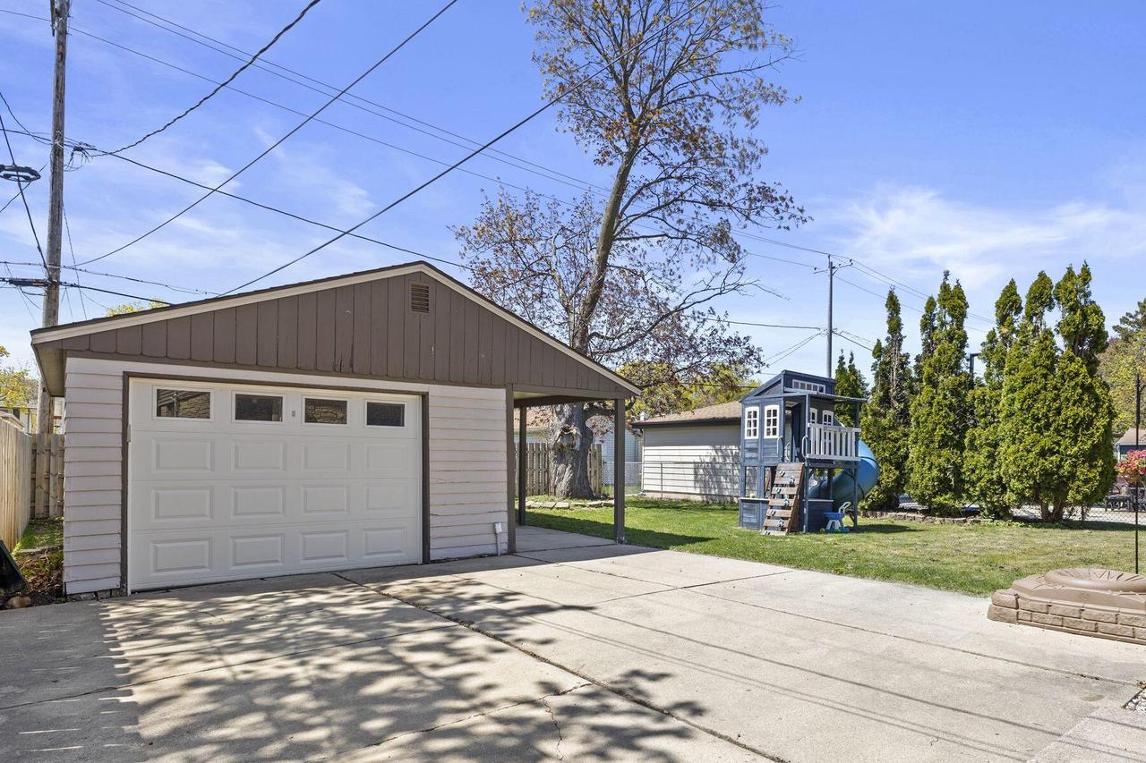 4415 South 5th STREET