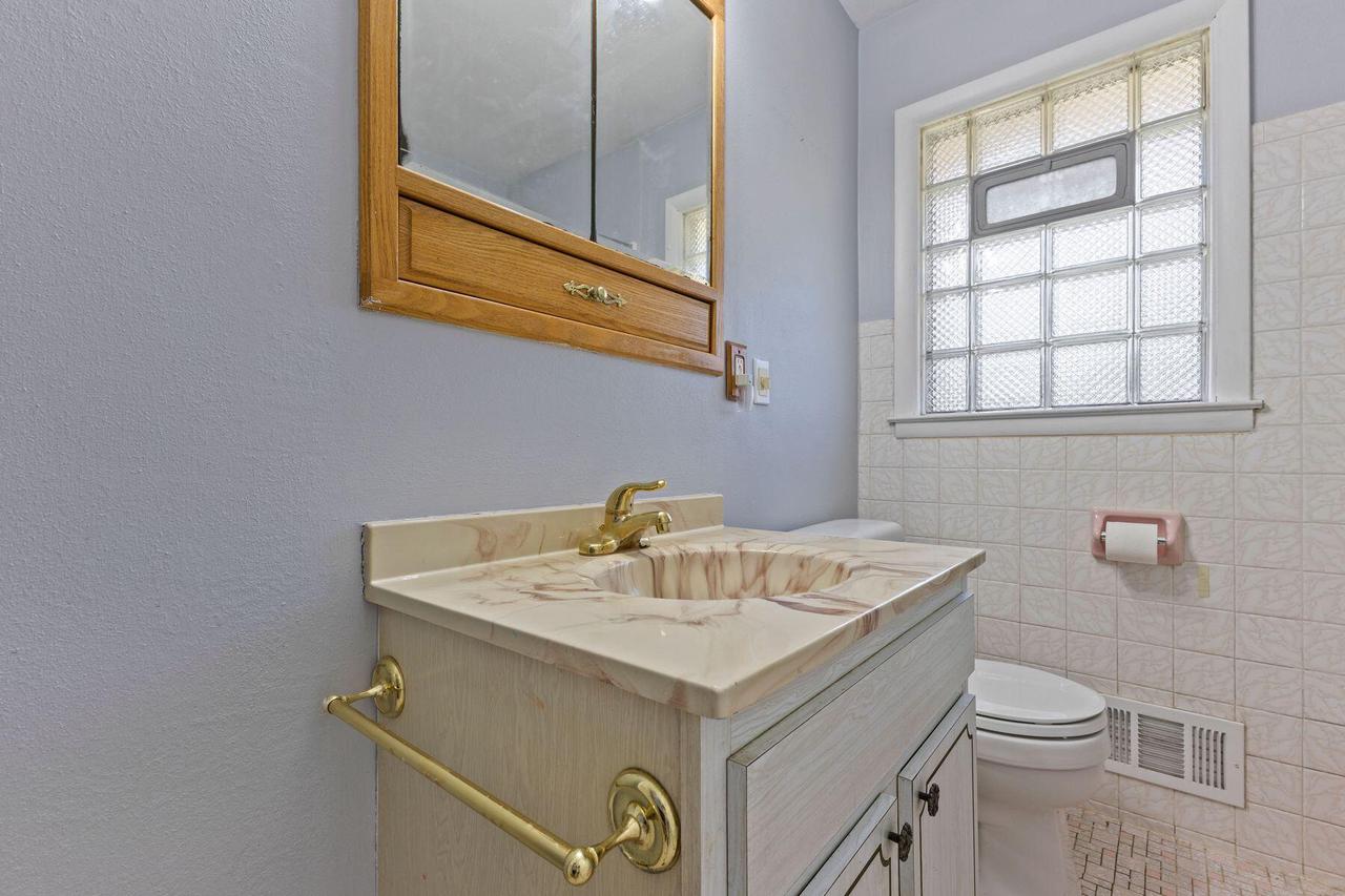 4415 South 5th STREET