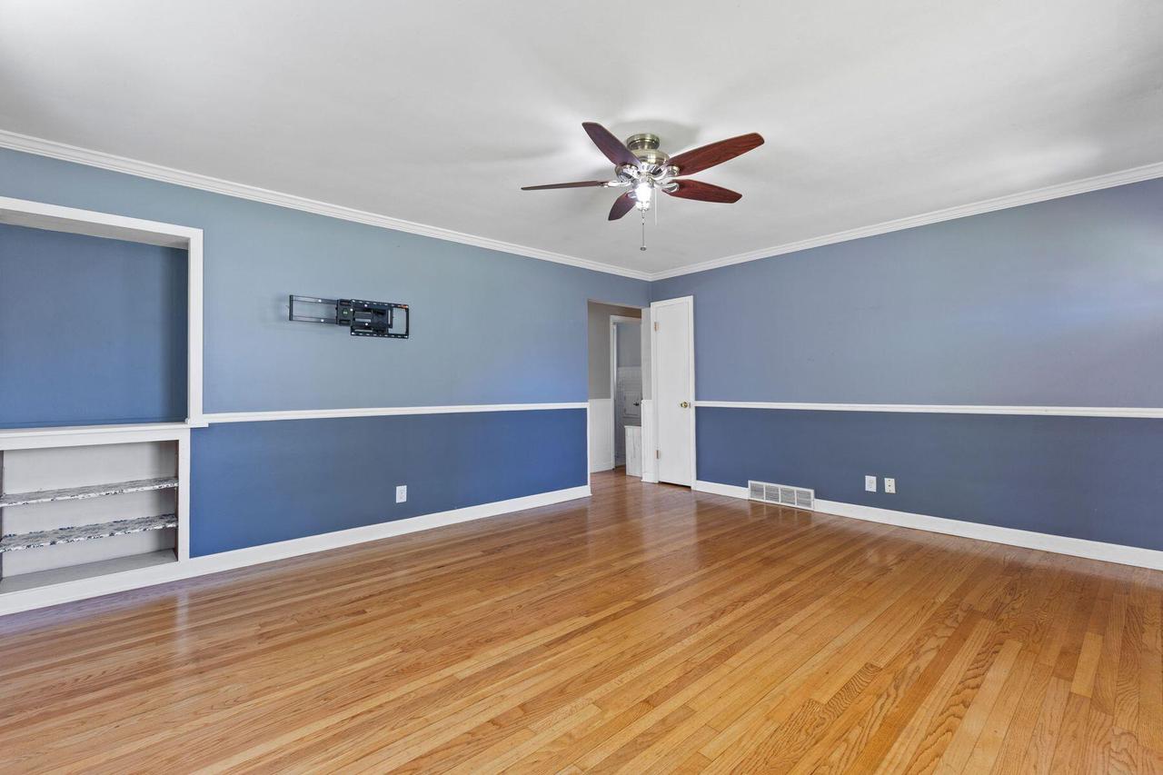 4415 South 5th STREET