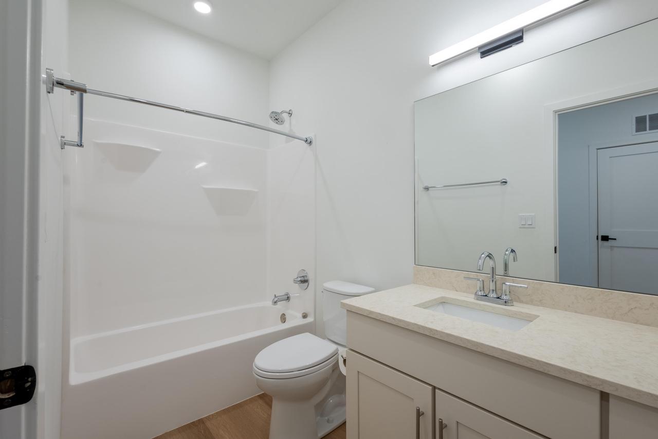 9378 South Alder PLACE 101