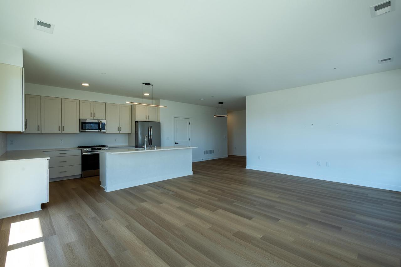 9378 South Alder PLACE 101