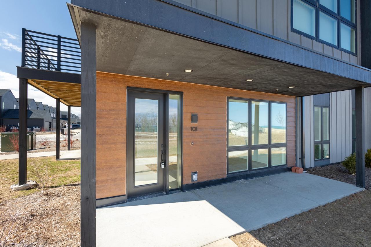 9378 South Alder PLACE 101