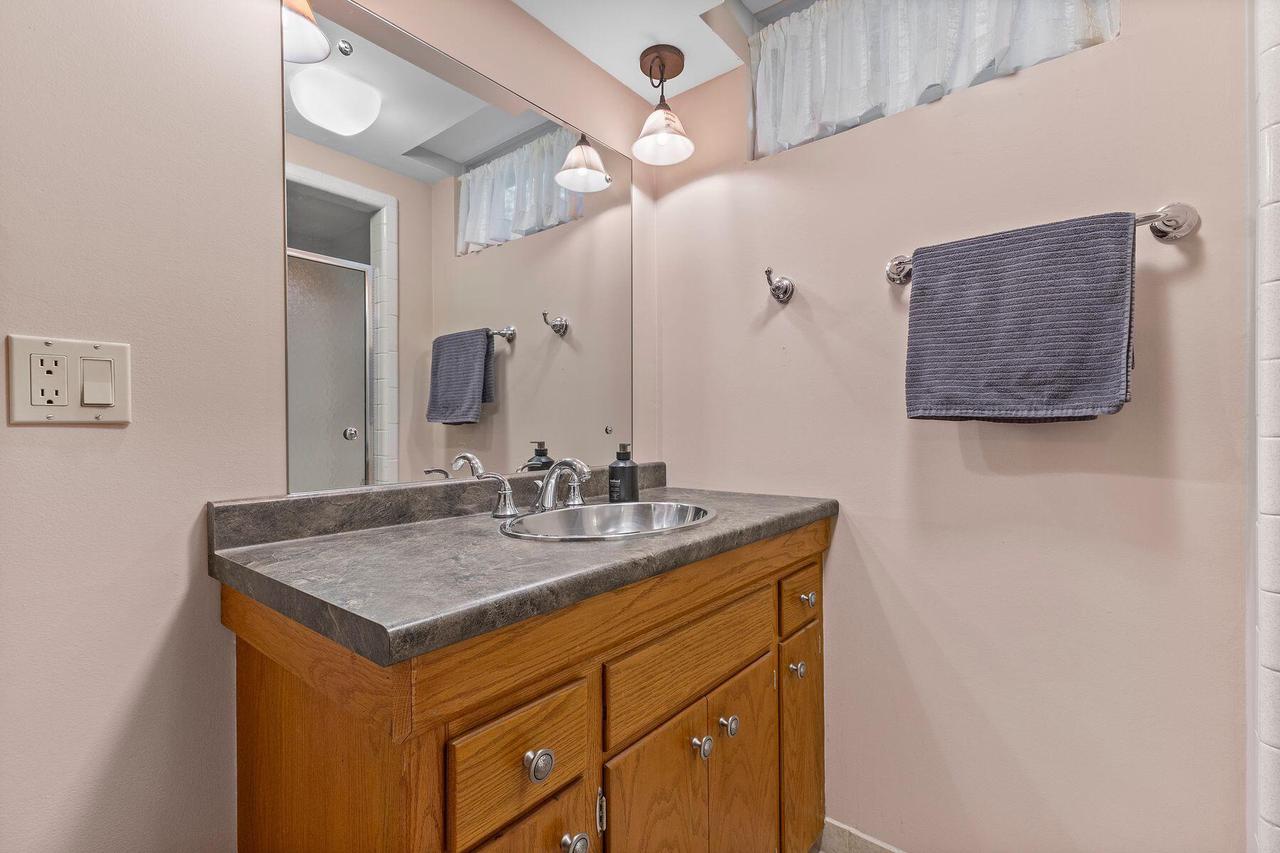 2500 Markridge CIRCLE