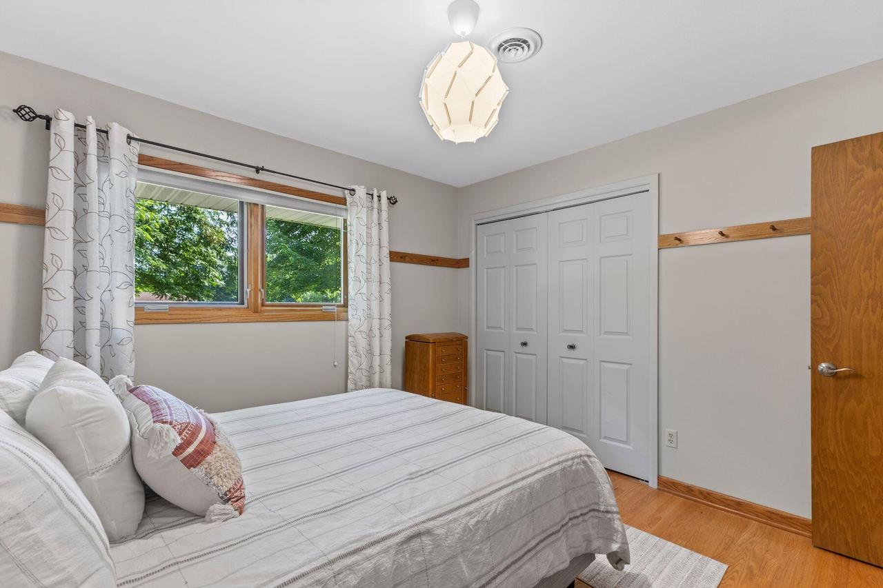 2500 Markridge CIRCLE