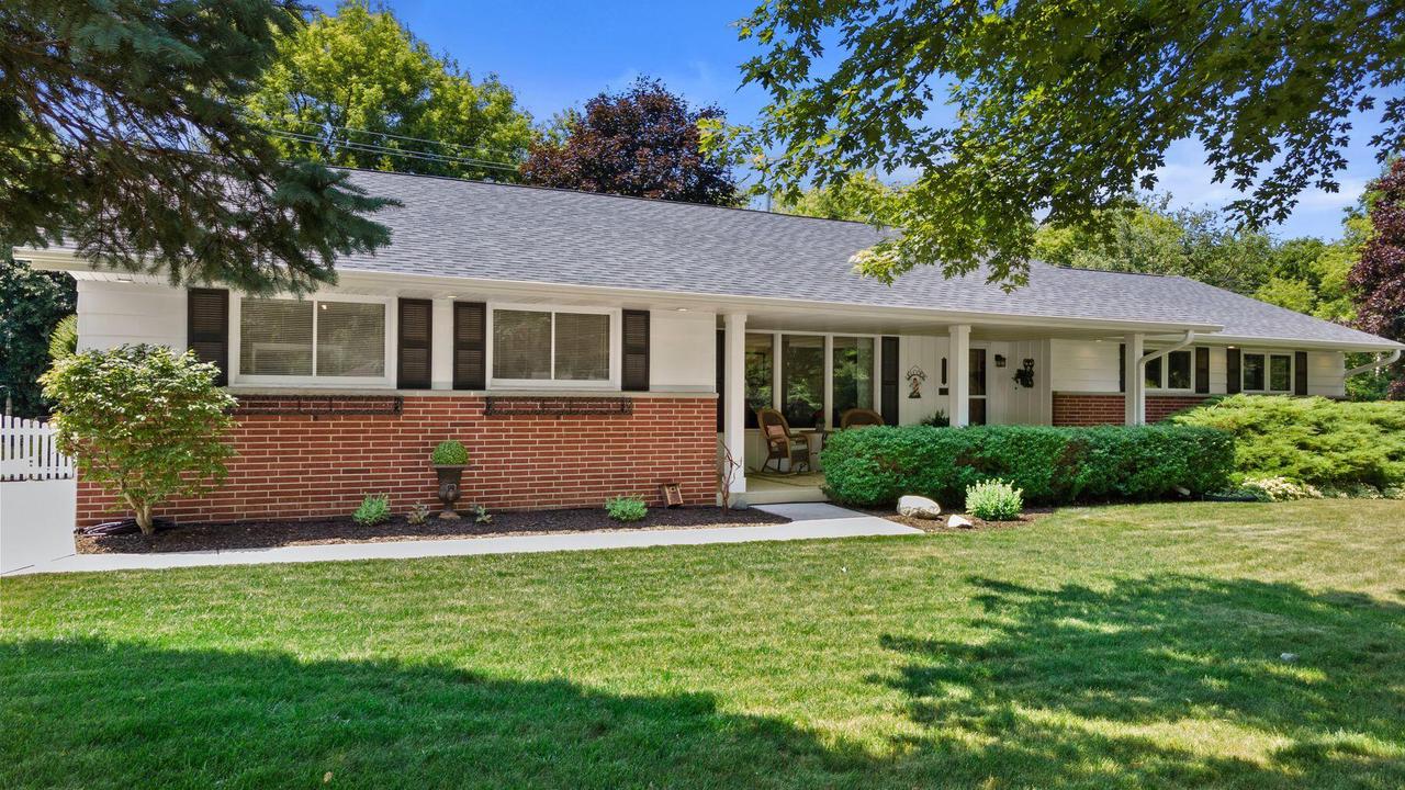 2500 Markridge CIRCLE